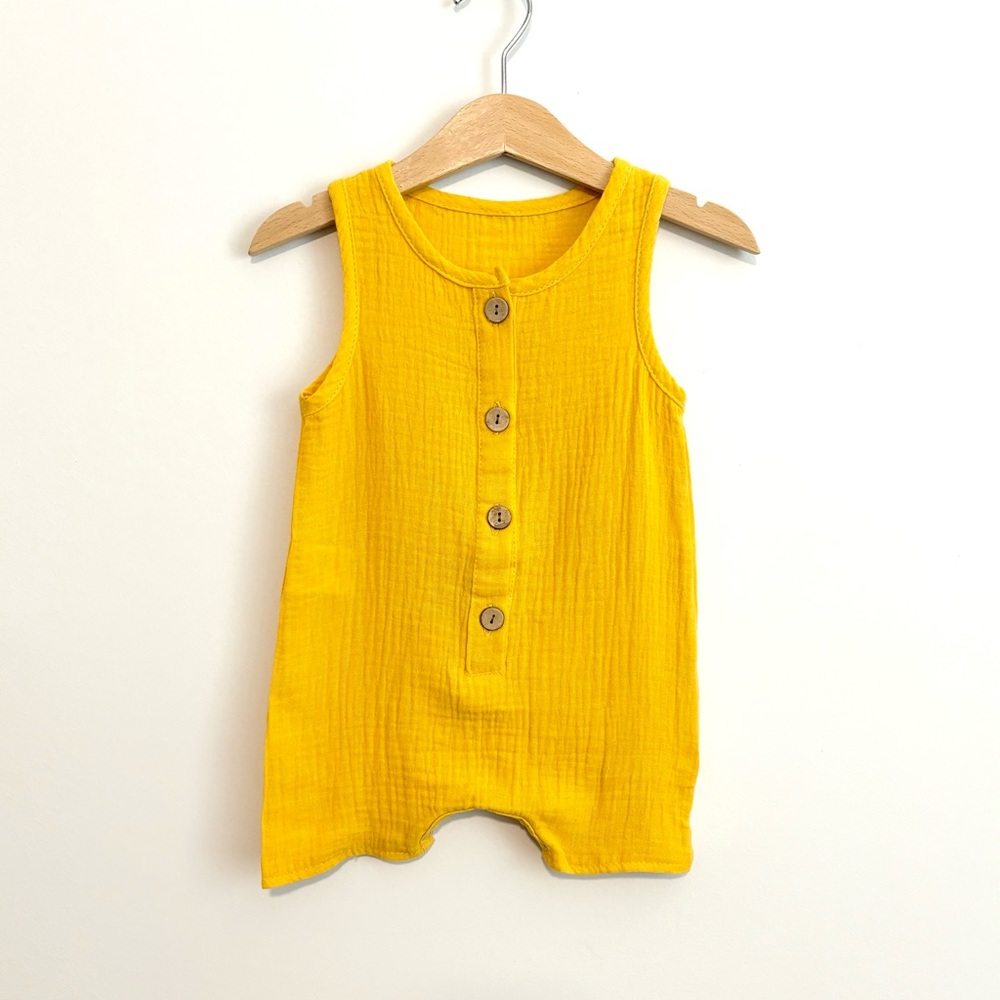 UNISEX Yellow Gauze Romper 6-12M NWT